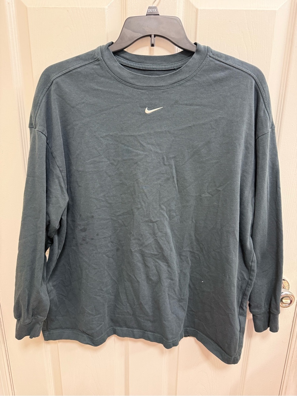 Nike Women’s Oversized Long Sleeve T-Shirt Dark Green